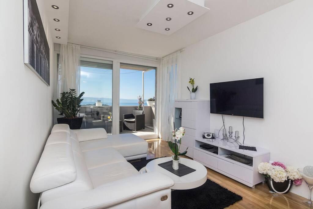 Deluxe Beni Makarska, 4 Person Sea View Makarska