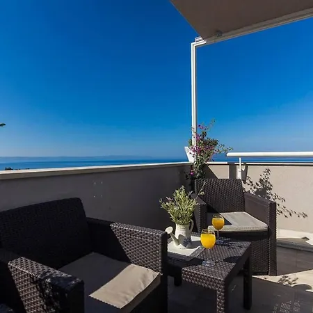 Deluxe Apartment Beni Makarska, 4 Person Sea View Exterior photo